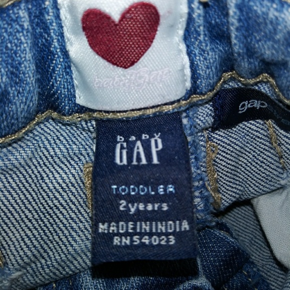 Adorable Gap Jeans with Floral embroidery! - Picture 2 of 8